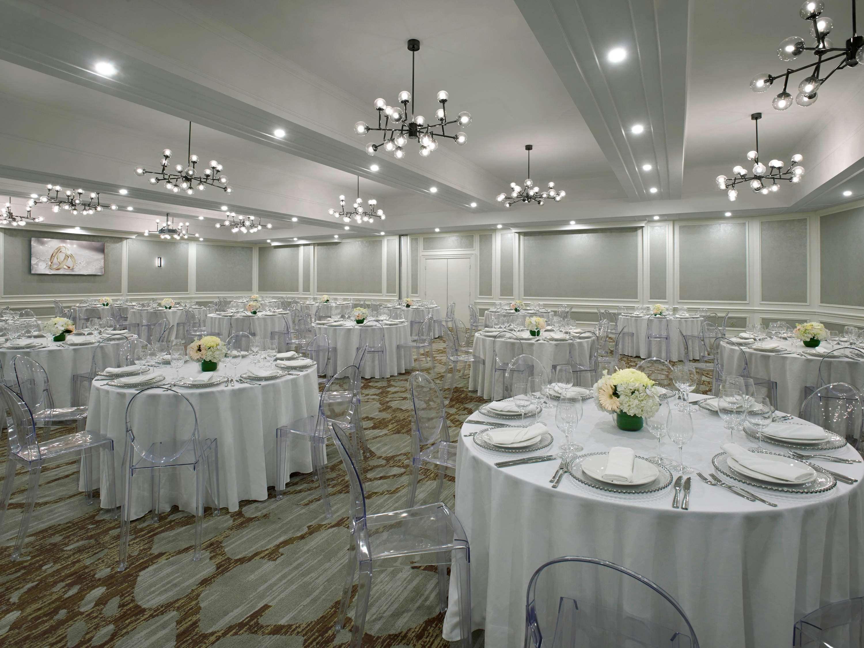 The Novotel Toronto Centre Extérieur photo